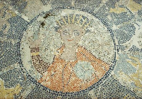 Mosaic_in_Maltezana_at_Analipsi,_Astypalaia,_5th_c_AD,_Pantokrator_zodiac_Astm20