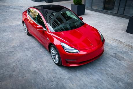 Pourquoi Tesla dénomme sa gamme S3XY ?