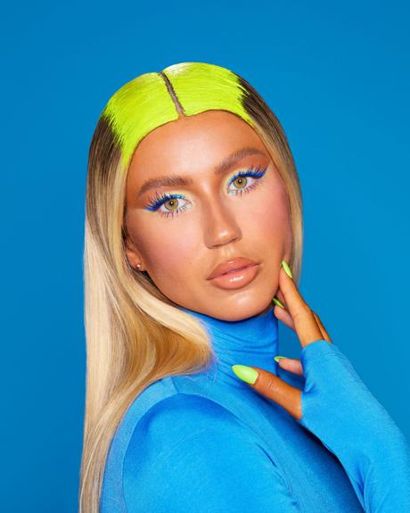 Huda Beauty – Une nouvelle gamme de maquillage haute en couleurs! Huda Beauty – Une nouvelle gamme de maquillage haute en couleurs!