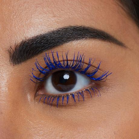 Huda Beauty – Une nouvelle gamme de maquillage haute en couleurs! Huda Beauty – Une nouvelle gamme de maquillage haute en couleurs!