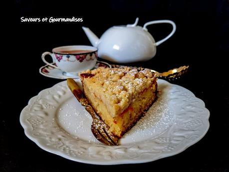 Gâteau pomme/pêches au crumble.
