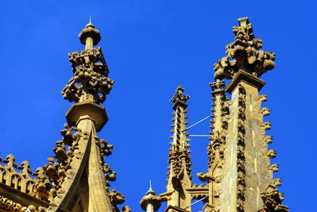 Pinacles de la cathédrale © French Moments