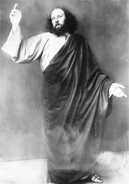 Il y a exactement 100 ans — Le Jeu de la Passion à Oberammergau en 1922 — Le Christ (Anton Lang) et son fils — Un voyage en Amérique