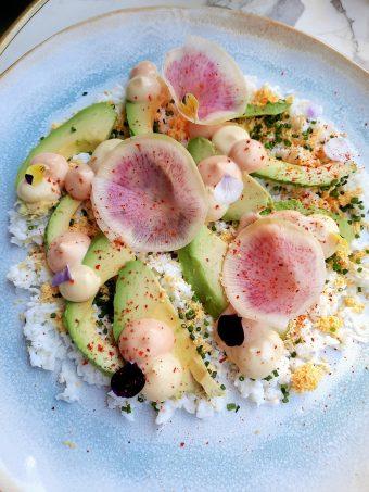 œuf mimosa, avocat, radis multicolores © Patrick Faus œuf mimosa, avocat, radis multicolores © Patrick Faus