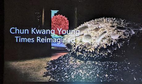 Biennale de Venise 2022 — Les agrégations triangulaires en papier hanji de Chun Kwang Young — Times Reimagined —19 photos
