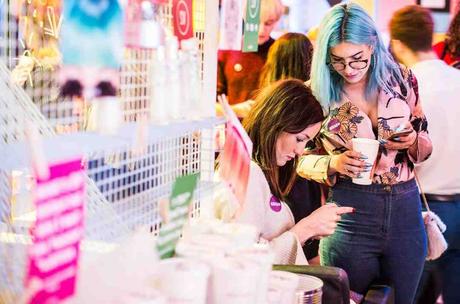 Comment faire une outro avec photoshop Comment percer sur YouTube en 2020 ?