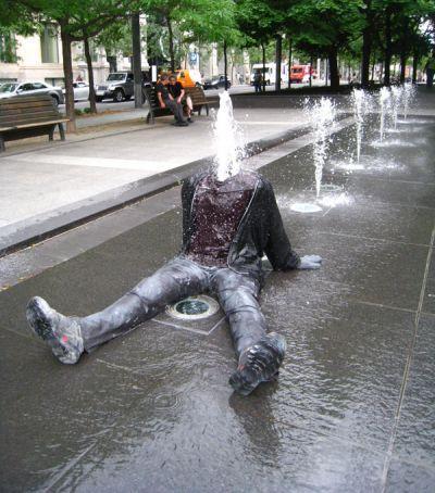 Sculptures figuratives de Mark Jenkins Sculptures figuratives de Mark Jenkins