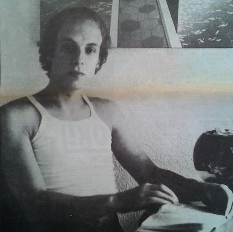 Blonde & Idiote Bassesse Inoubliable**************************************Discreet Music de Brian Eno