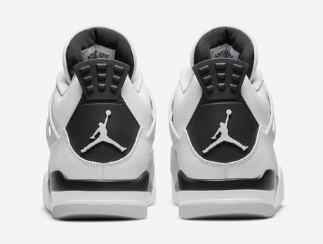 Air Jordan 4 ‘’Military Black’’, un nouveau must-cop pour les sneakerheads