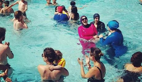 Burkini : la honte de Grenoble ! Burkini : la honte de Grenoble !