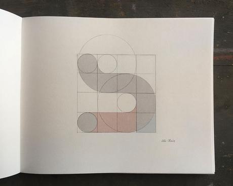 Le mobilier qui fait entrer des ronds dans des carres