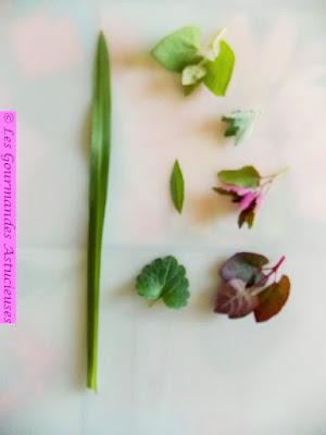 Salade d'asperges à la verveine citron et à la rhubarbe (Vegan)
