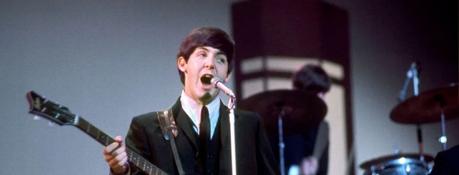 Écoutez la basse isolée et veloutée de Paul McCartney sur “Lovely Rita” des Beatles.