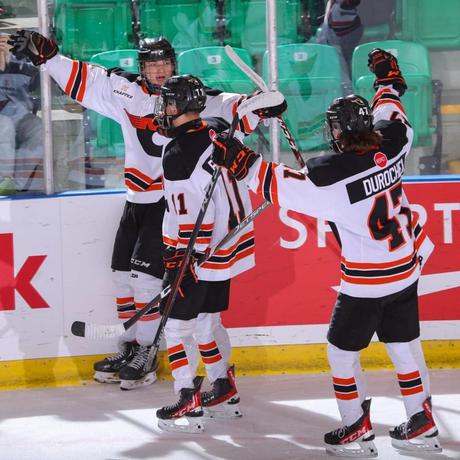 Les Cantonniers de Magog remportent la médaille d’argent à la Coupe Telus Les Cantonniers de Magog remportent la médaille d’argent à la Coupe Telus
