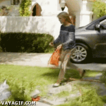 Un Râteau de Jardin est Aussi un Bâton ( & ce que contient certains bâtons de pèlerins) Un Râteau de Jardin est Aussi un Bâton ( & ce que contient certains bâtons de pèlerins)