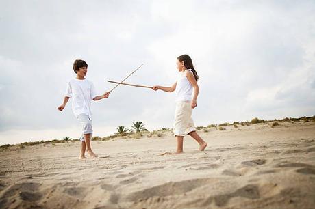 Un Râteau de Jardin est Aussi un Bâton ( & ce que contient certains bâtons de pèlerins) Un Râteau de Jardin est Aussi un Bâton ( & ce que contient certains bâtons de pèlerins)