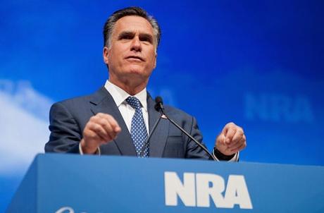 Un Râteau de Jardin est Aussi un Bâton ( & ce que contient certains bâtons de pèlerins) Un Râteau de Jardin est Aussi un Bâton ( & ce que contient certains bâtons de pèlerins)