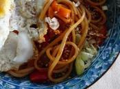 Sauté kimchi nouilles udon