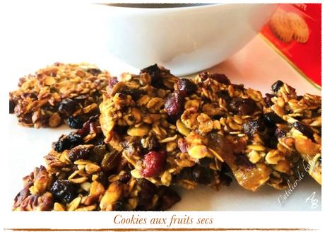 Cookies aux flocons d’avoine et fruits secs Cookies aux flocons d’avoine et fruits secs