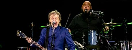 Paul McCartney a montré que le rock ‘n’ roll n’était pas mort lors d’un concert de trois heures au Camping World Stadium.