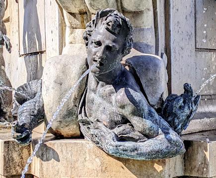 Augsburger Bronzeskulpturen / 23 Bilder — Les sculptures de bronze d'Augsbourg / 23 photos