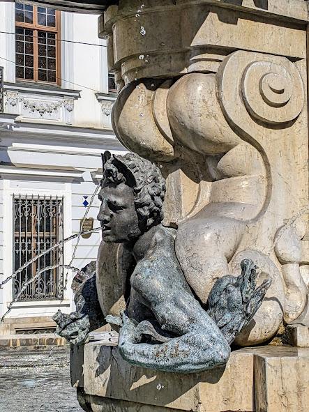 Augsburger Bronzeskulpturen / 23 Bilder — Les sculptures de bronze d'Augsbourg / 23 photos