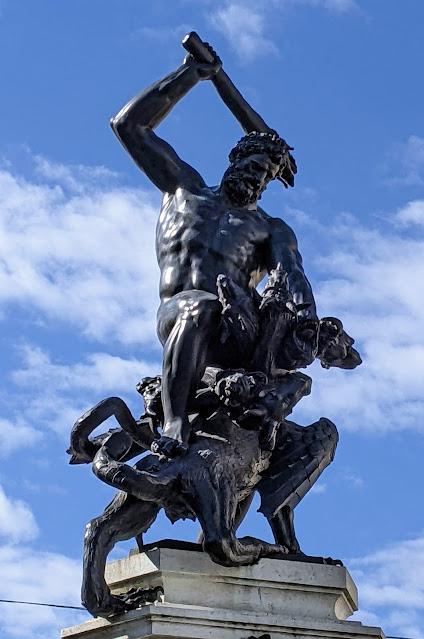 Augsburger Bronzeskulpturen / 23 Bilder — Les sculptures de bronze d'Augsbourg / 23 photos