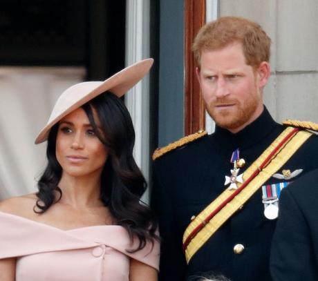 Harry et Meghan bannis pour séparer le balcon de la reine pour Trooping the Colour UN