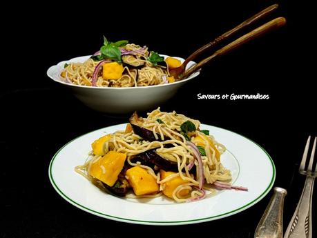Nouilles Soba Aubergine et Mangue d'Ottolenghi. Nouilles Soba Aubergine et Mangue d'Ottolenghi.