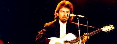 Comment George Harrison a réagi lorsqu’il a appris la mort de John Lennon Comment George Harrison a réagi lorsqu'il a appris la mort de John Lennon