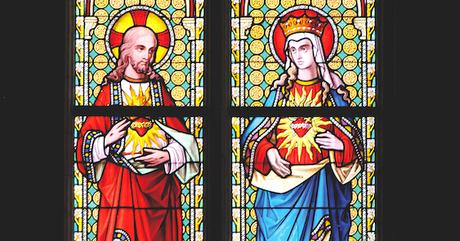 Ensemble, consacrons-nous aux Cœurs unis de Jésus et Marie !