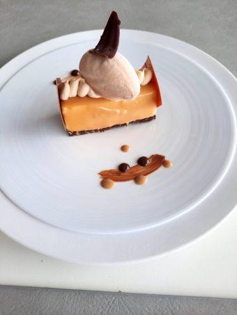 Infiniment café Maragogype, sablé au chocolat, crème glacée noisette d'Alba © Patrick Faus.