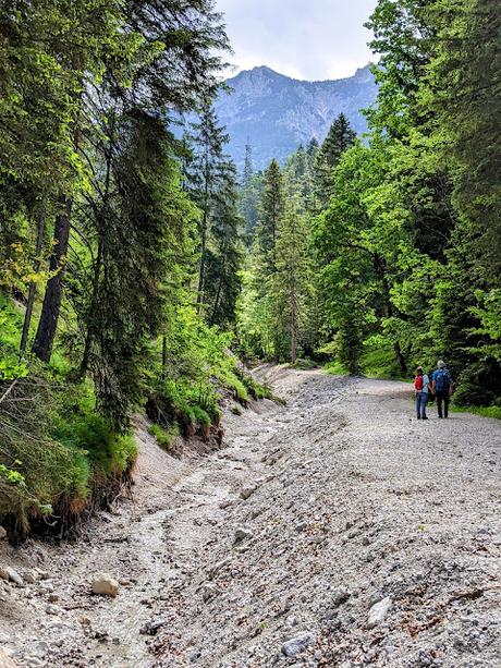 Hüttlebachklamm und Aussichstpunkt Schwarzkopf in  Krün — 30 Bilder