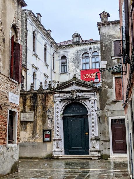 Le palais Vendramin côté canal et côté rue — 7 photos