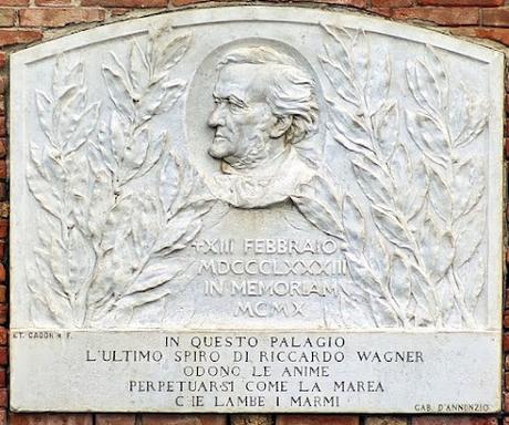 Le palais Vendramin côté canal et côté rue — 7 photos