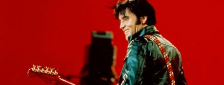 John Lennon a révélé comment le film “Heartbreak Hotel” d’Elvis Presley a inspiré les chansons des Beatles.