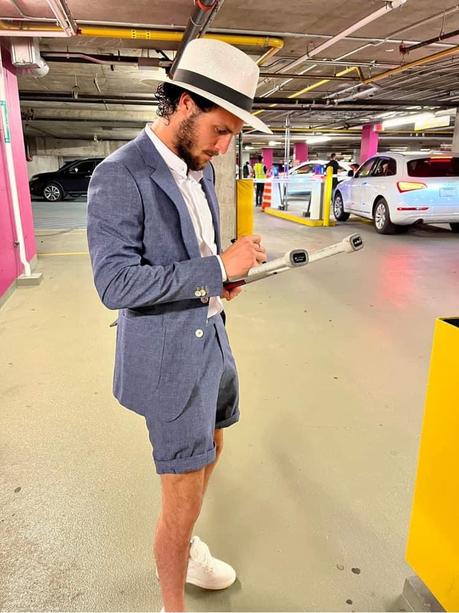 Deux joueurs des Riverains du Collège Charles-Lemoyne rencontrent Jean-Sébastien Dea