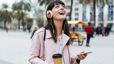 Blonde & idiote Bassesse Inoubliable******************Petit Cosmonaute de Jérôme Minière