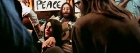 Pourquoi environ 160 stations de radio ont diffusé la chanson de John Lennon “Give Peace a Chance” en même temps ?
