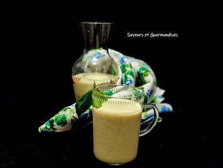 Lait avocat, amandes et dattes ou Smoothie marocain.