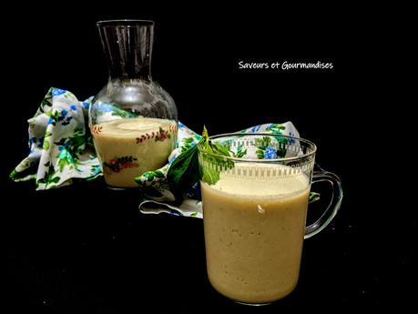 Lait avocat, amandes et dattes ou Smoothie marocain.