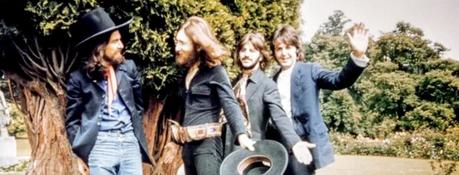 Un homme d’affaires a gagné 100 000 dollars grâce au pull des Beatles.