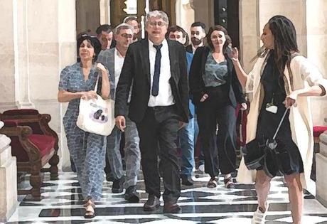 Éric Coquerel, la présidence de la commission des finances, les accusations de Rokhaya Diallo et le soutien de Sandrine Rousseau Éric Coquerel, la présidence de la commission des finances, les accusations de Rokhaya Diallo et le soutien de Sandrine Rousseau