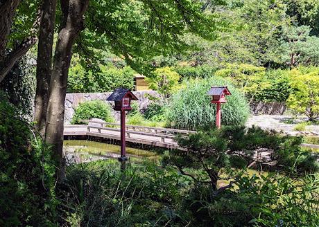 Fernostreise im West-Park München —24 Bilder / 24 photos  — Le parc munichois  de l'ouest est plus à l'est qu'on ne croit