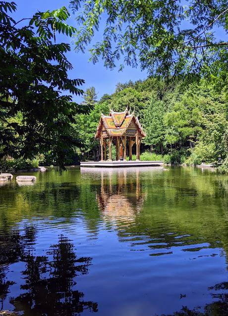 Fernostreise im West-Park München —24 Bilder / 24 photos  — Le parc munichois  de l'ouest est plus à l'est qu'on ne croit