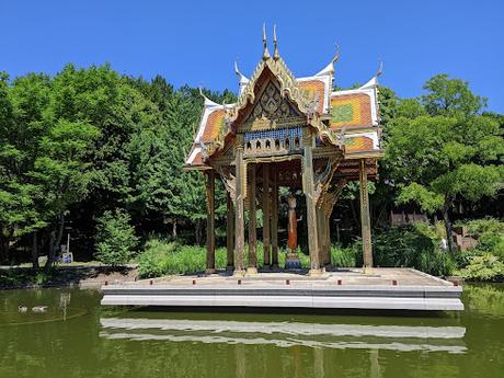 Fernostreise im West-Park München —24 Bilder / 24 photos  — Le parc munichois  de l'ouest est plus à l'est qu'on ne croit