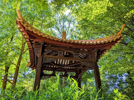 Fernostreise im West-Park München —24 Bilder / 24 photos  — Le parc munichois  de l'ouest est plus à l'est qu'on ne croit