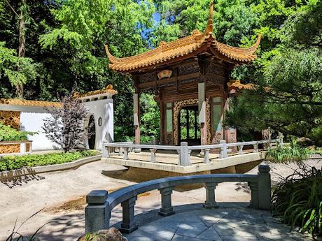 Fernostreise im West-Park München —24 Bilder / 24 photos  — Le parc munichois  de l'ouest est plus à l'est qu'on ne croit