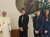 Pape s’est-il fait recharger batteries