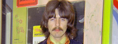 Olivia, la femme de George Harrison, a reçu des lettres de haine et des menaces de mort de la part de fans obsessionnels, voici ce qu'elle a fait